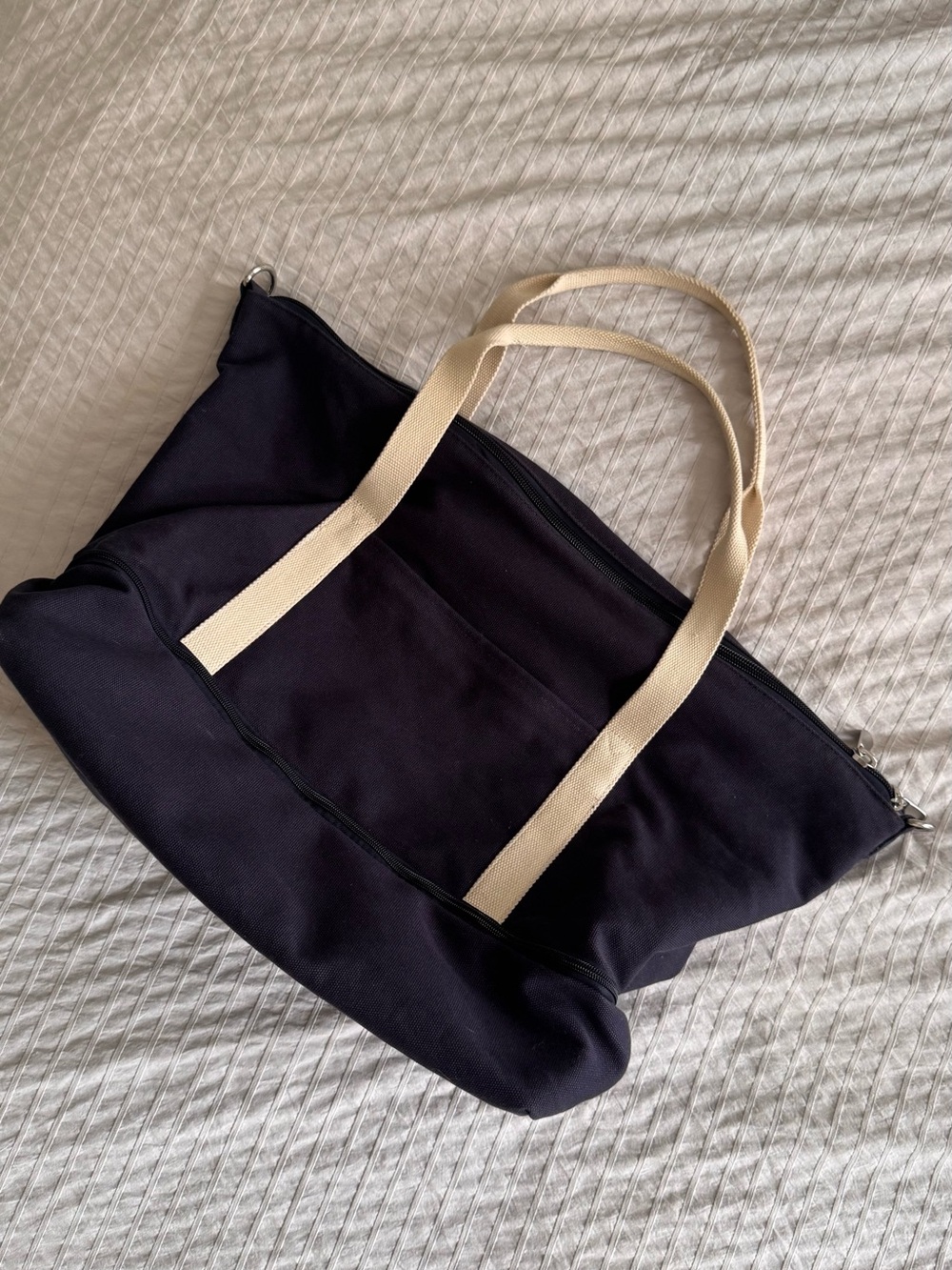 Lo and Sons Catalina Navy Canvas Travel Tote